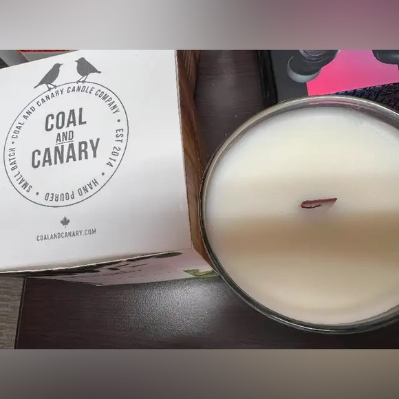 Coal + Canary Candle 8oz - Grateful - Picture 4 of 4